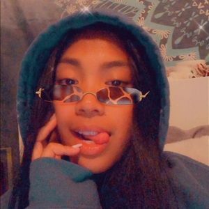 Meet your Posher, Paige